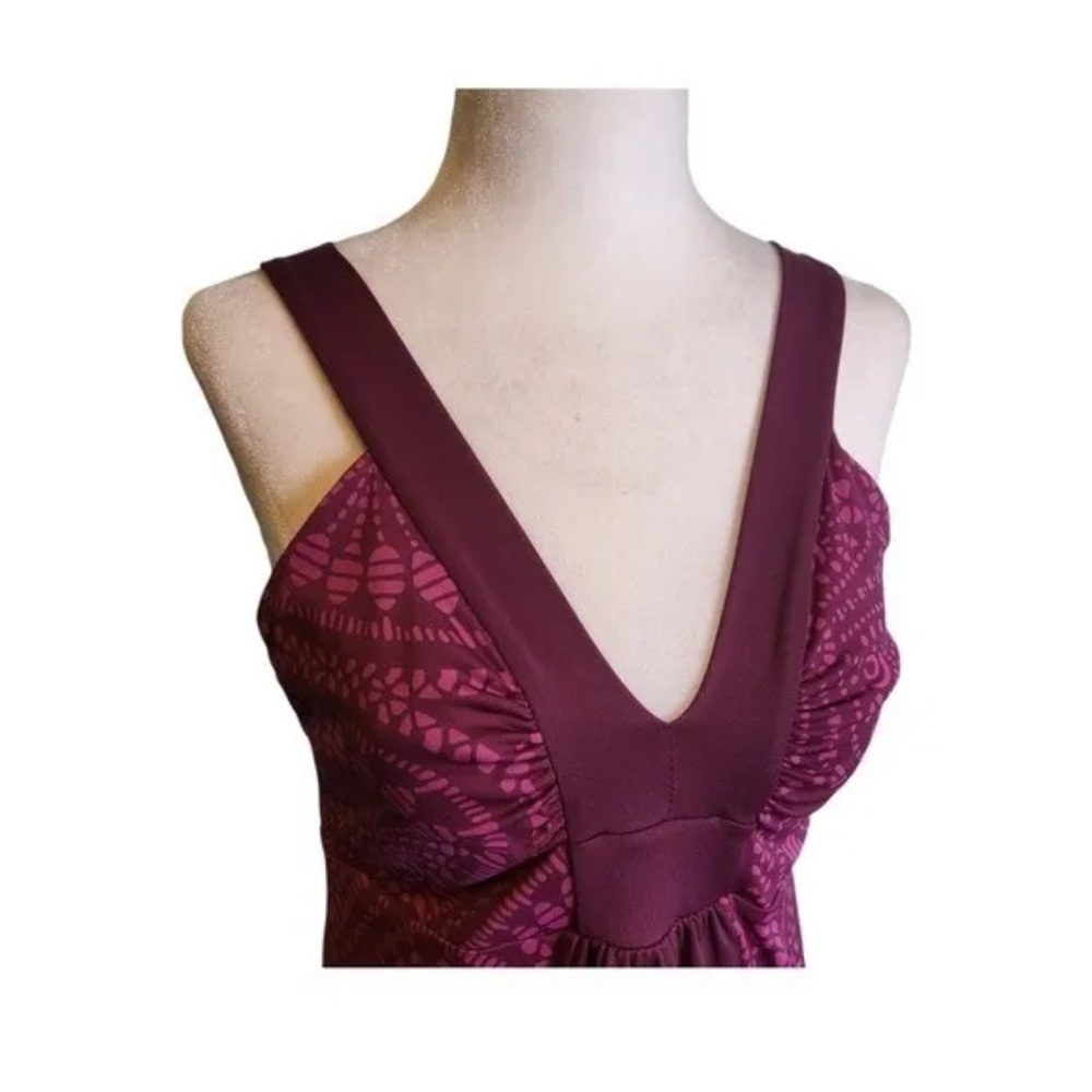 Patagonia Women’s Medium Corrine Mosaic Currant Athletic Dress - Picture 6 of 8